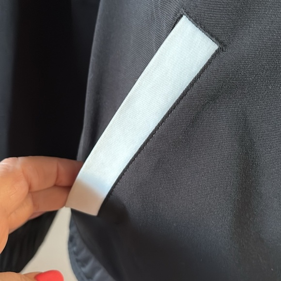 Puma women’s Black and White Track zip up Jacket mid weight spring summer M - Picture 4 of 15